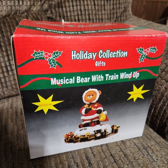 Holiday Time Musical Christmas Bear With Train Wind Up Figure Works Great - Picture 7 of 12